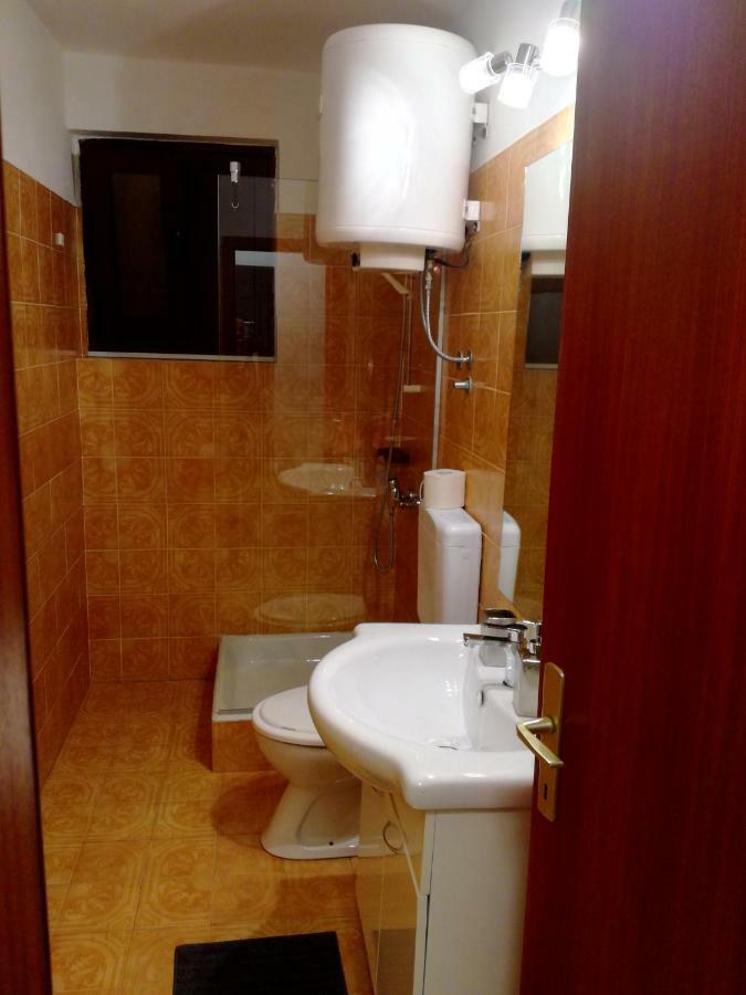 דירות Brzac Sun House מראה חיצוני תמונה