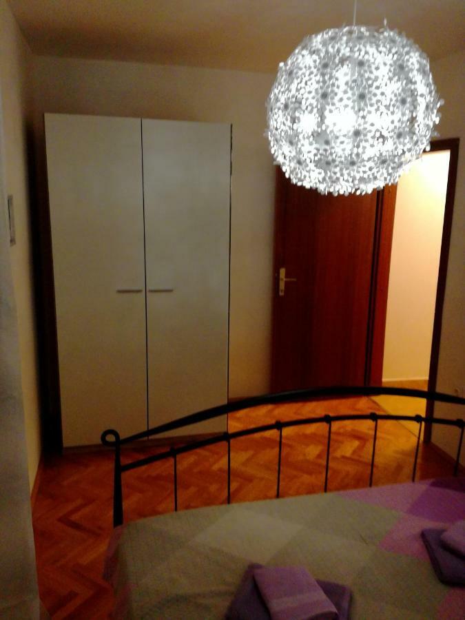 דירות Brzac Sun House מראה חיצוני תמונה