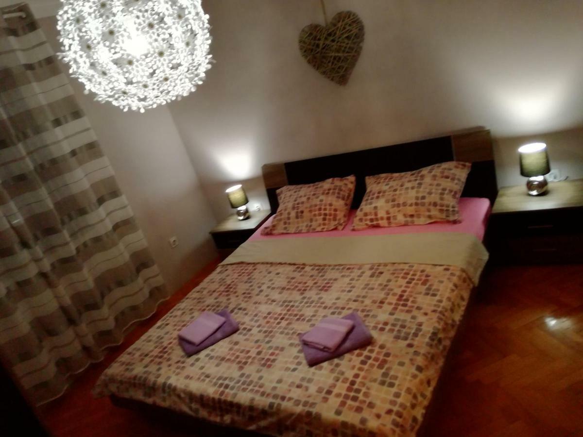 דירות Brzac Sun House מראה חיצוני תמונה