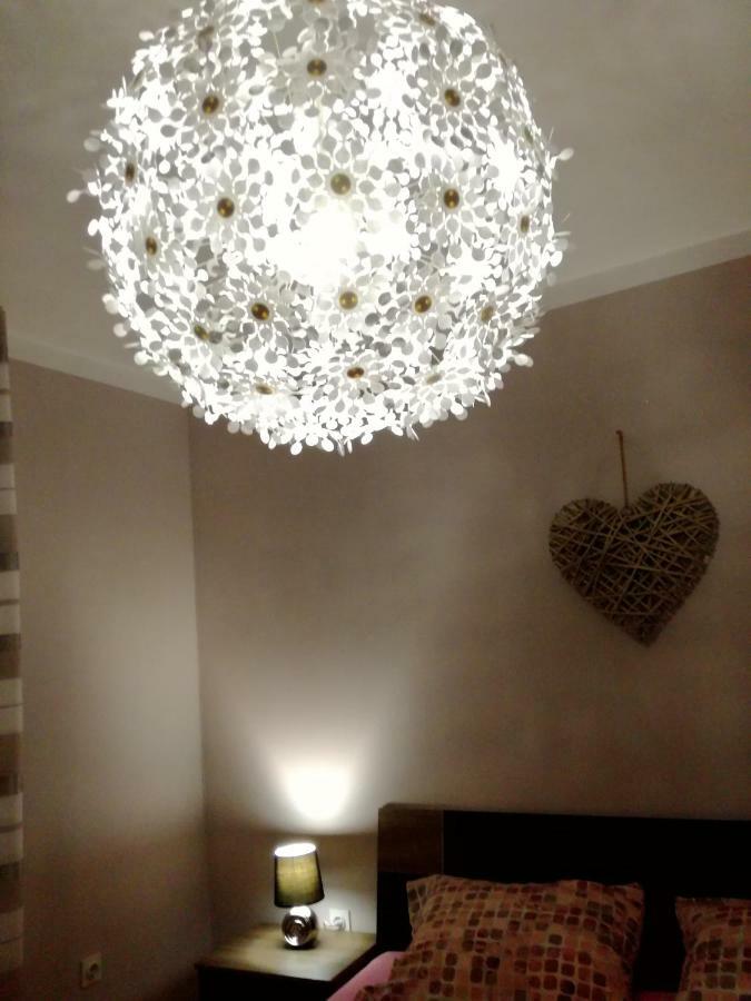דירות Brzac Sun House מראה חיצוני תמונה
