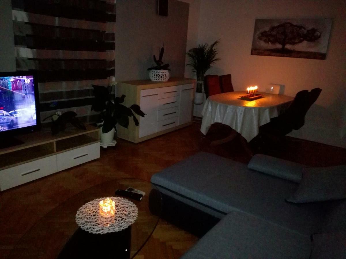 דירות Brzac Sun House מראה חיצוני תמונה
