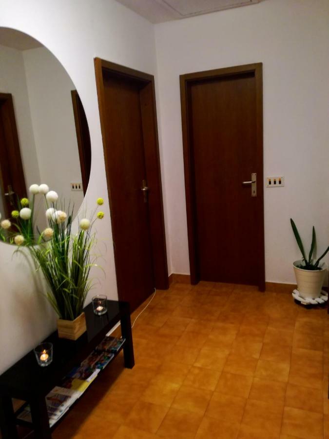 דירות Brzac Sun House מראה חיצוני תמונה